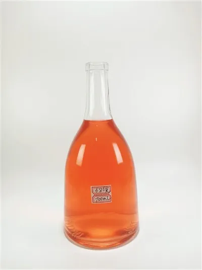 700 ml steklenica za vodko, viski, rum, žganje